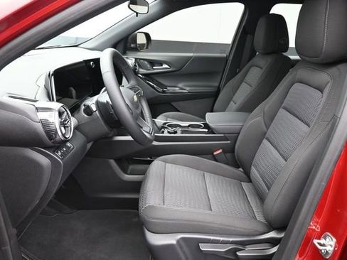 New 2026 Chevrolet Equinox LT FWD image 23