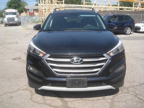 Used 2017 Hyundai Tucson Sport w/ Cargo Package AWD/4WD image 2