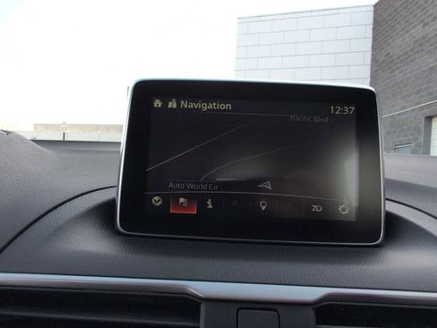 Used 2016 MAZDA MAZDA3 i Grand Touring image 30