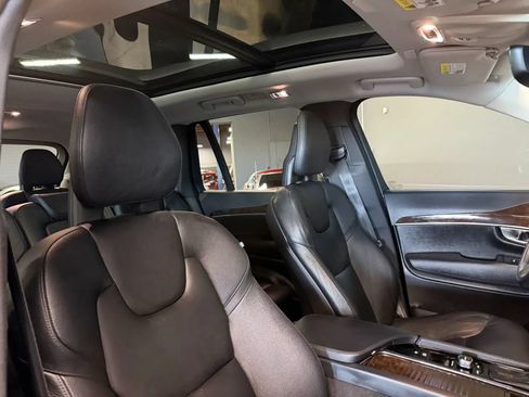Used 2016 Volvo XC90 T6 Momentum w/ Momentum Plus Package AWD/4WD image 21