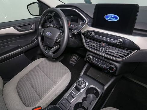 Used 2022 Ford Escape SE w/ Cold Weather Package AWD/4WD image 17