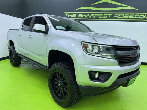 Used 2018 Chevrolet Colorado Z71 AWD/4WD image 2