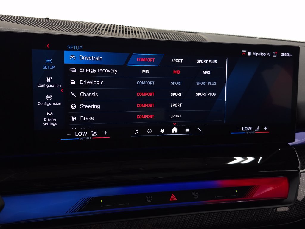 Used 2026 BMW M5 Touring AWD/4WD image 32