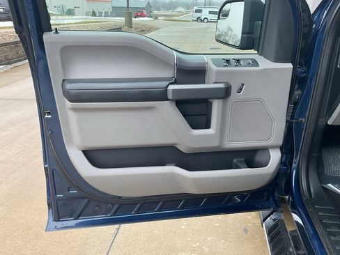 Used 2018 Ford F150 XLT w/ Equipment Group 302A Luxury image 7