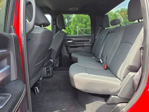 Used 2024 RAM 2500 Big Horn w/ Sport Appearance Package AWD/4WD image 34