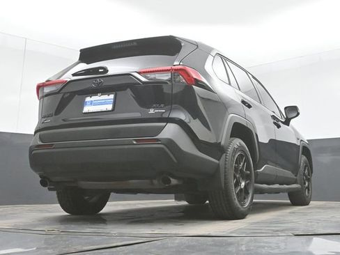 Used 2020 Toyota RAV4 XLE FWD image 45