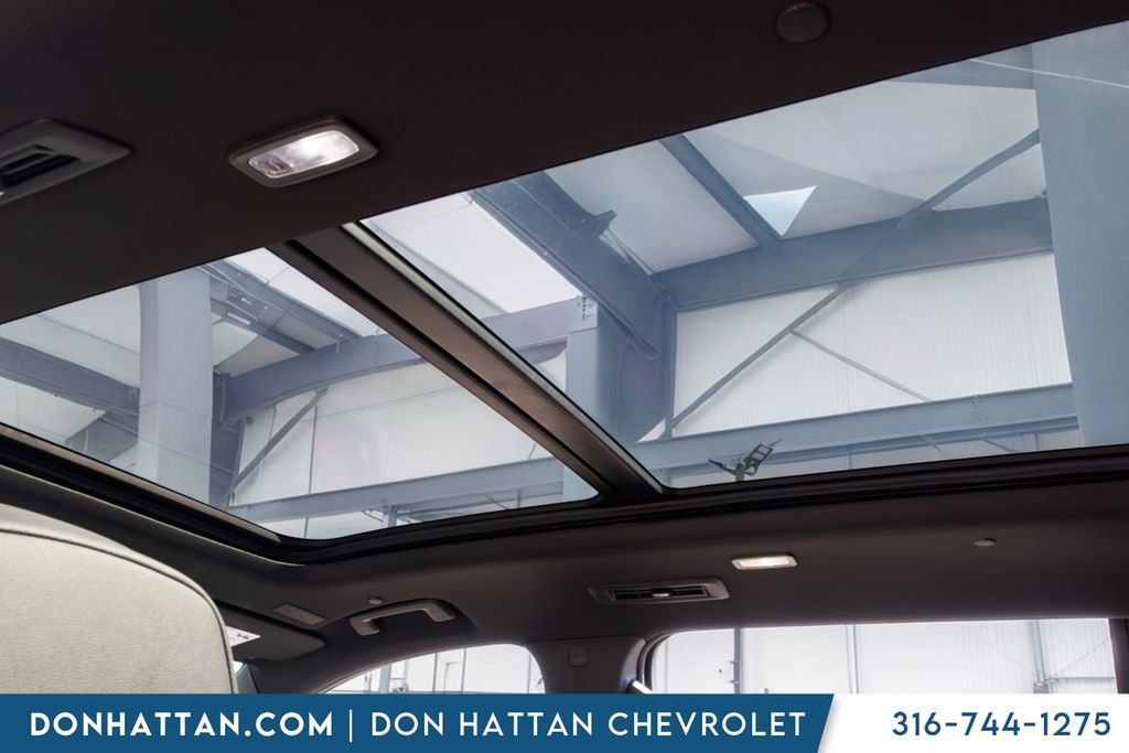 New 2026 Chevrolet Traverse High Country FWD image 19