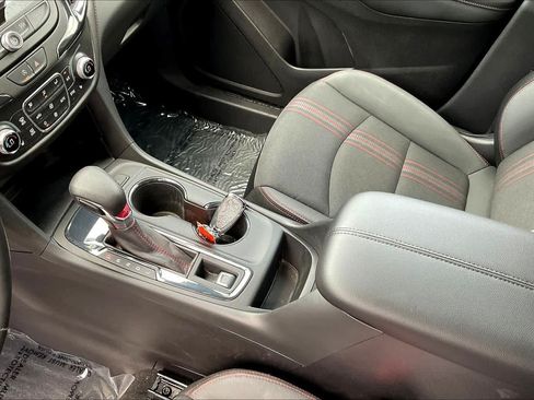 Used 2024 Chevrolet Equinox RS FWD image 31