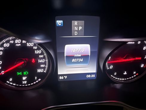 Used 2018 Mercedes-Benz C 300 4MATIC Sedan image 19