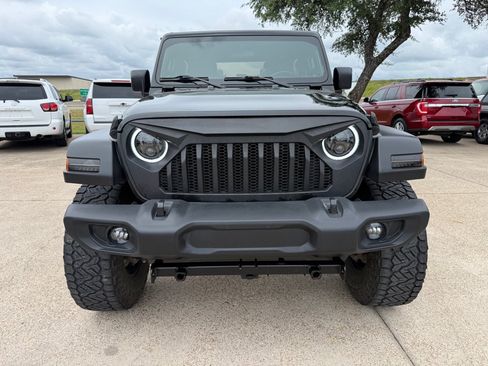 Used 2022 Jeep Wrangler Sport AWD/4WD image 2