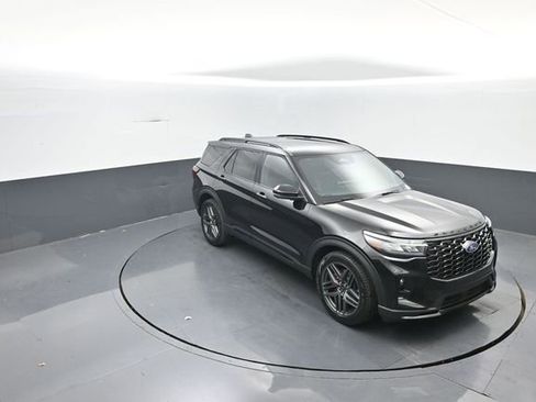 New 2026 Ford Explorer ST w/ Sun And Sound Package image 14