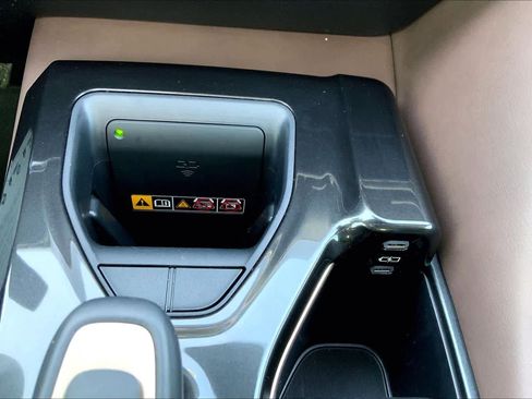 Used 2024 Toyota Crown Limited image 35