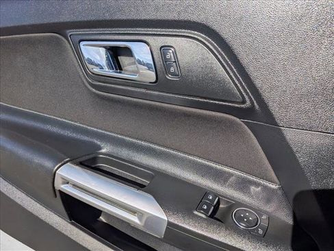 Used 2017 Ford Mustang GT image 17