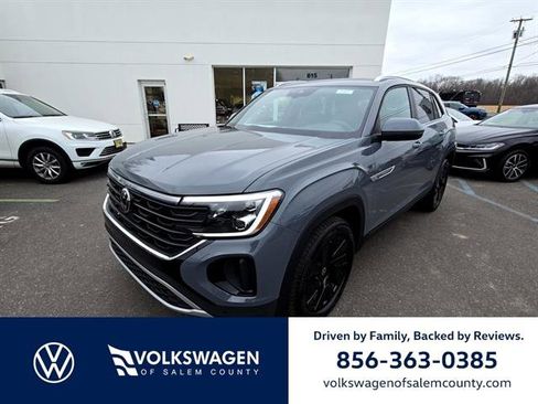 New 2026 Volkswagen Atlas Cross Sport SE image 1