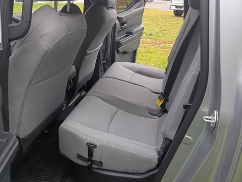 Used 2024 Toyota Tacoma SR5 AWD/4WD image 15