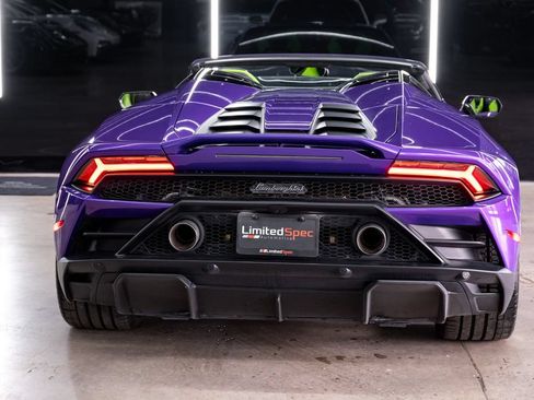 Used 2023 Lamborghini Huracan EVO RWD image 17