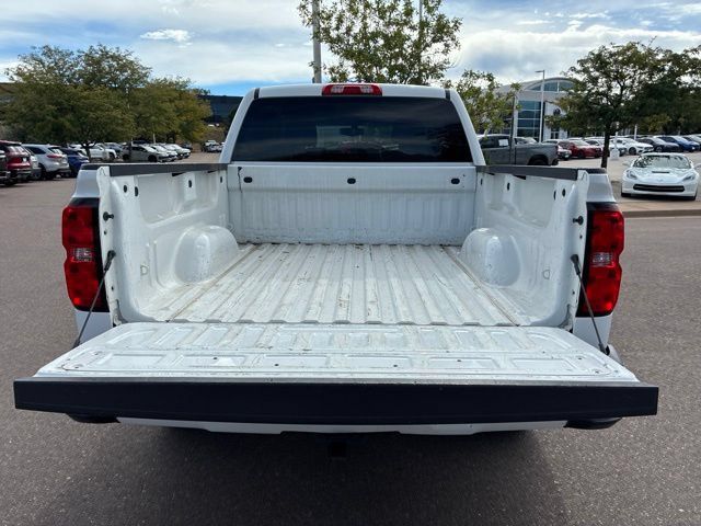 Used 2018 Chevrolet Silverado 1500 Custom w/ Custom Value Package AWD/4WD image 8