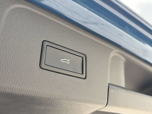 Certified 2026 Volkswagen Atlas SE w/ Panoramic Sunroof Package FWD image 30