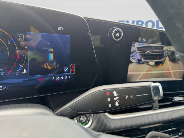 Used 2026 Chevrolet Equinox LT FWD image 18