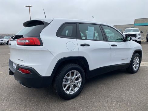 Used 2017 Jeep Cherokee Sport w/ Trailer Tow Group image 17