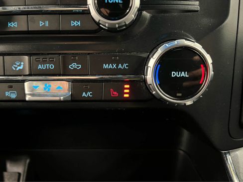 Used 2022 Ford F150 XLT w/ Equipment Group 302A High image 4