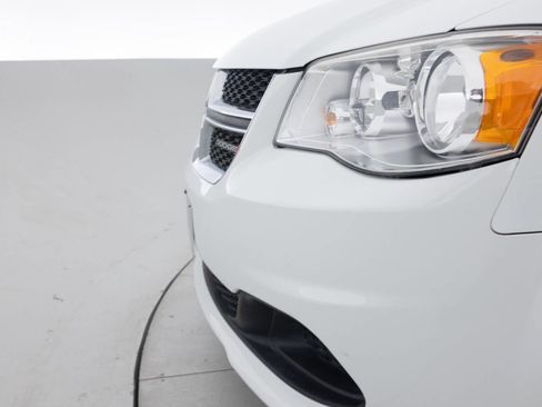 Used 2016 Dodge Grand Caravan SE w/ Quick Order Package 29E SE image 15