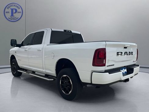 Used 2025 RAM 3500 Laramie AWD/4WD image 5