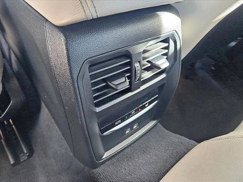 Used 2023 BMW 430i Convertible w/ M Sport Package image 17