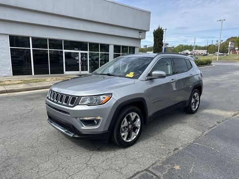 Used 2019 Jeep Compass Limited FWD image 5