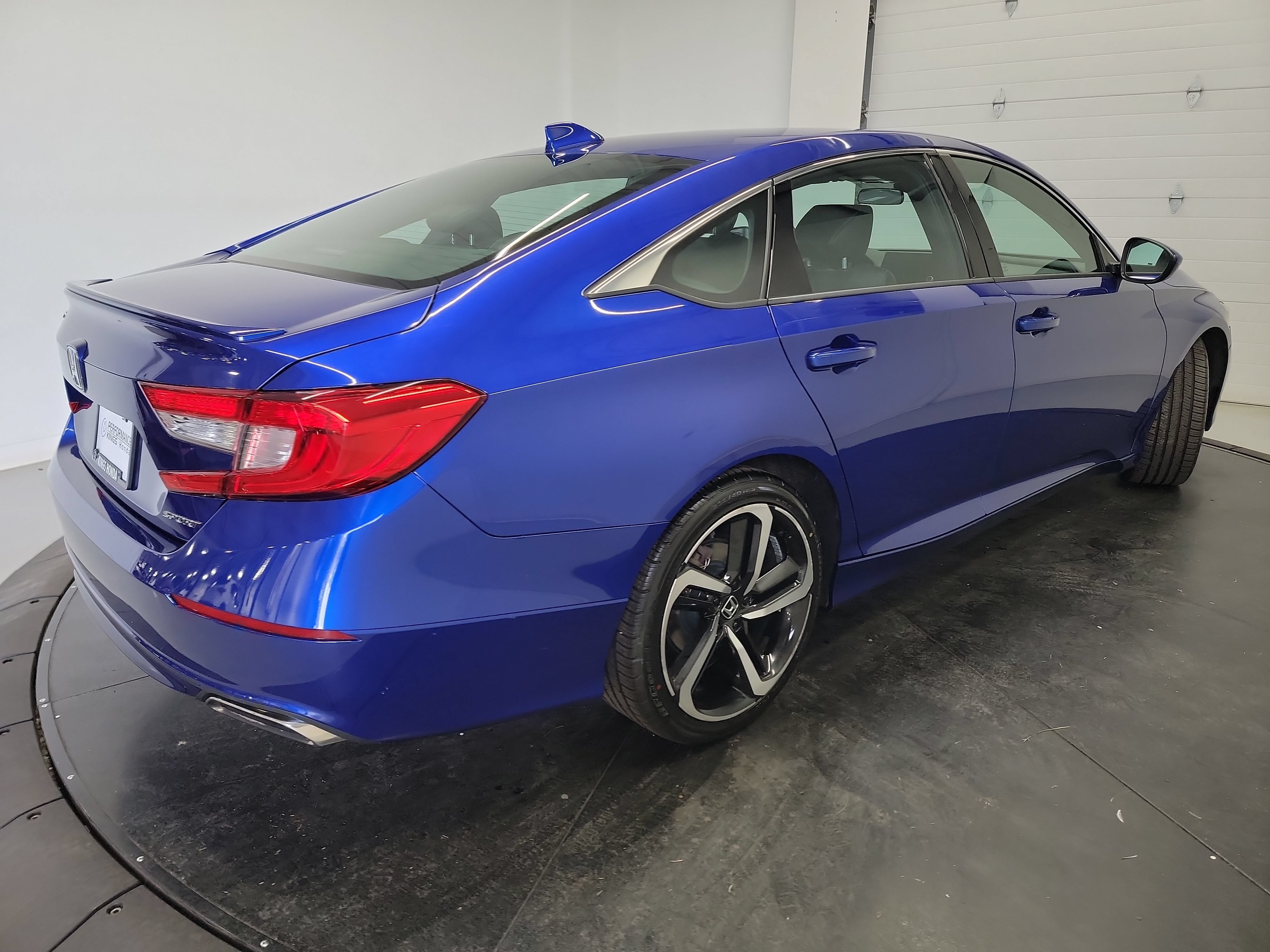 Used 2018 Honda Accord Sport image 9
