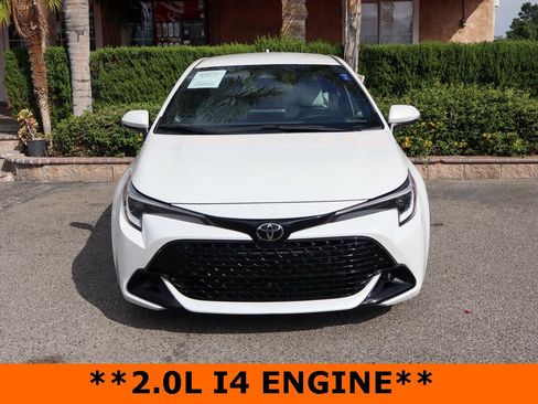 Used 2025 Toyota Corolla SE image 3