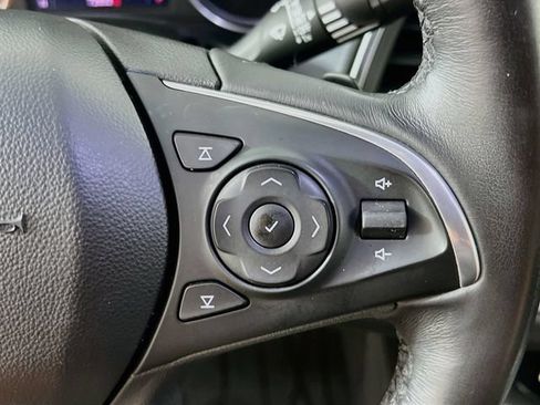 Used 2020 Buick Enclave Premium w/ Sun and Sites Package AWD/4WD image 35