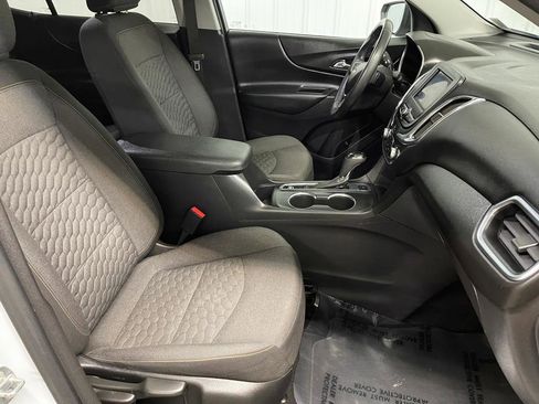 Used 2021 Chevrolet Equinox LT image 16