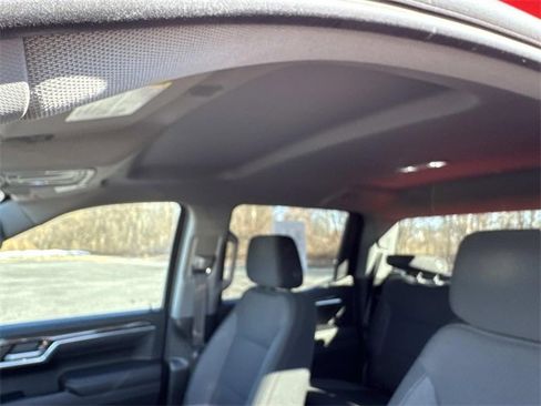 Used 2022 Chevrolet Silverado 1500 LT image 31