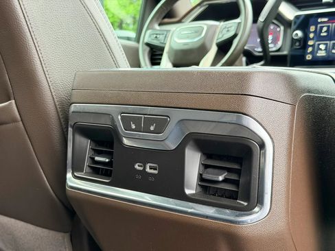 Used 2024 GMC Sierra 2500 Denali w/ Denali Reserve Package AWD/4WD image 34