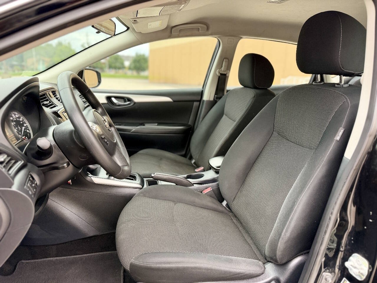 Used 2019 Nissan Sentra S FWD image 11