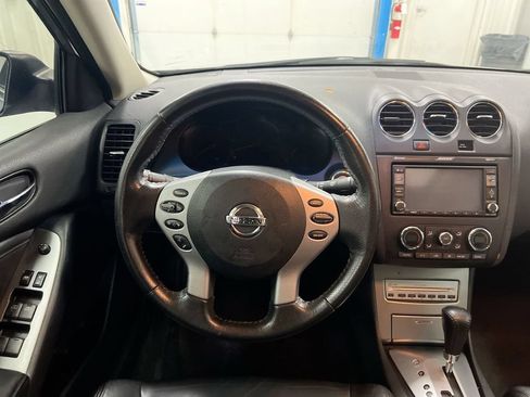 Used 2007 Nissan Altima 3.5 SL w/ Technology Pkg FWD image 11
