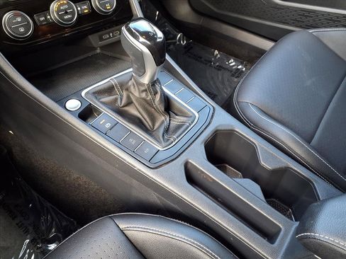 Used 2023 Volkswagen Jetta SE image 20