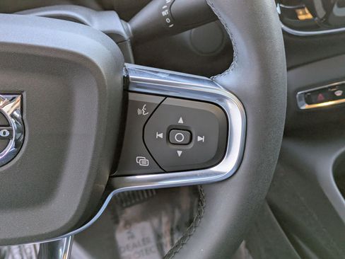 Certified 2023 Volvo XC40 Recharge Plus image 18