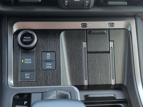 Certified 2025 Lexus GX 550 AWD/4WD image 20