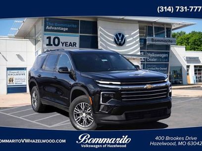 Used 2025 Chevrolet Traverse LT