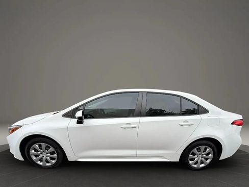 Used 2022 Toyota Corolla LE FWD image 8