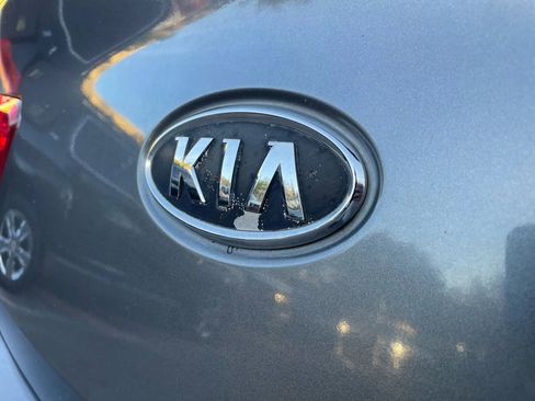 Used 2013 Kia Forte Koup EX w/ Tech Pkg image 13