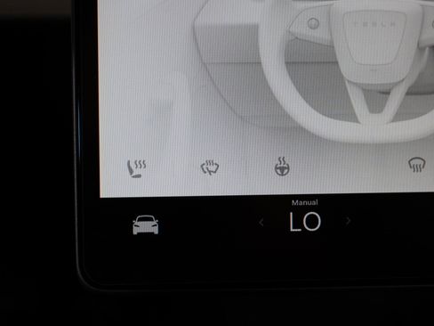 Used 2025 Tesla Model 3 Long Range image 24