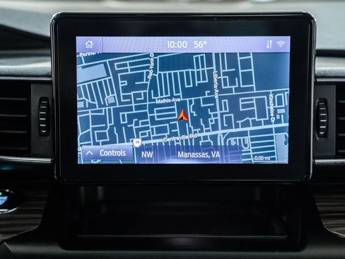 Used 2020 Ford Explorer Limited w/ Class III Trailer Tow Package image 30