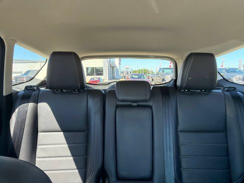 Used 2016 Ford Escape Titanium AWD/4WD image 25