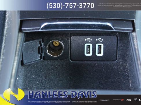 Used 2016 Lincoln MKC Select w/ Select Plus Package FWD image 20