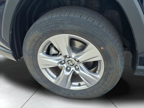 Used 2024 Toyota RAV4 XLE FWD image 19