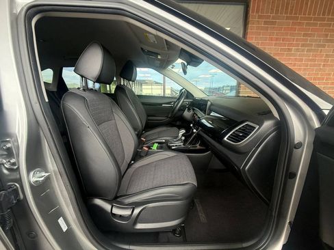 Used 2025 Kia Seltos S AWD/4WD image 7
