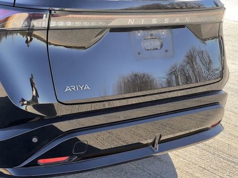 Used 2023 Nissan Ariya Platinum+ image 6